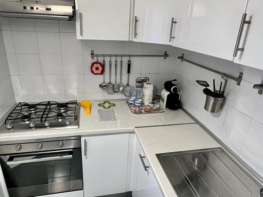 INTERO APPARTAMENTO EUR Torrino NUOVO LiFeHome Roma Esterno foto